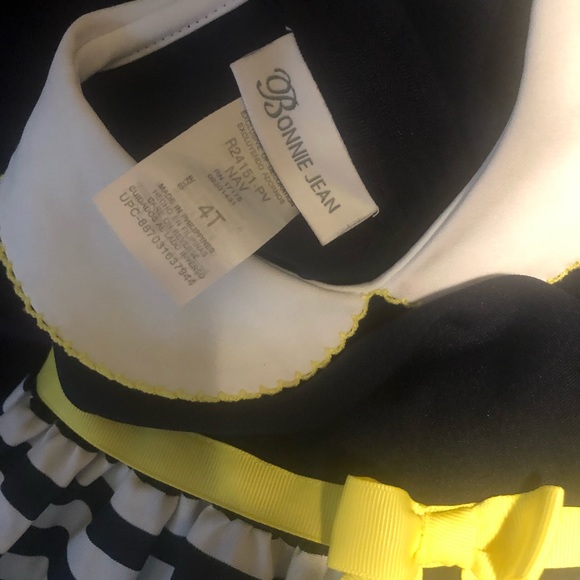 ⚓️Beautiful 2pc. Set. Size 4T - Picture 2 of 3